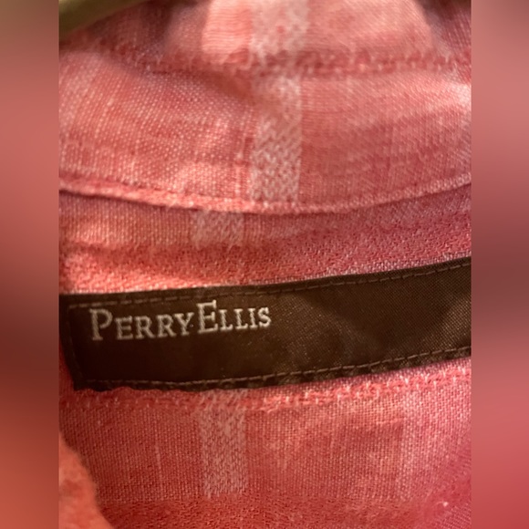 Perry Ellis Red Linen Short Sleeve Button Down Shirt - Picture 2 of 6